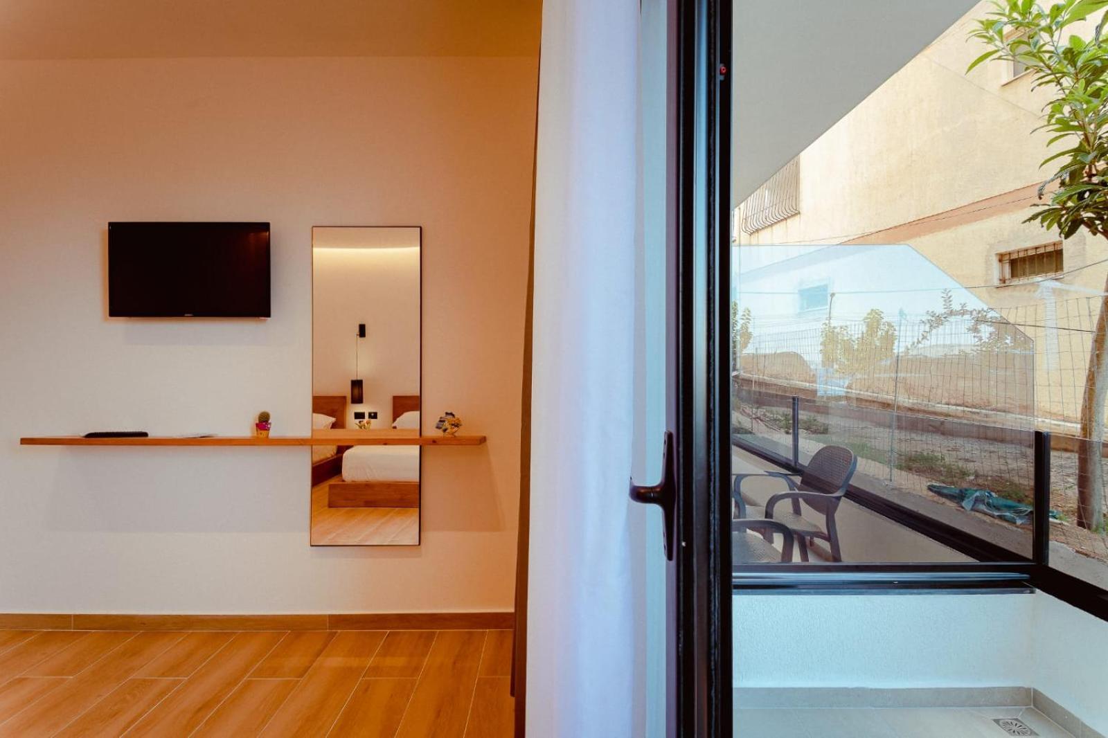 Gloal Suites & Residence Sarande Exterior photo